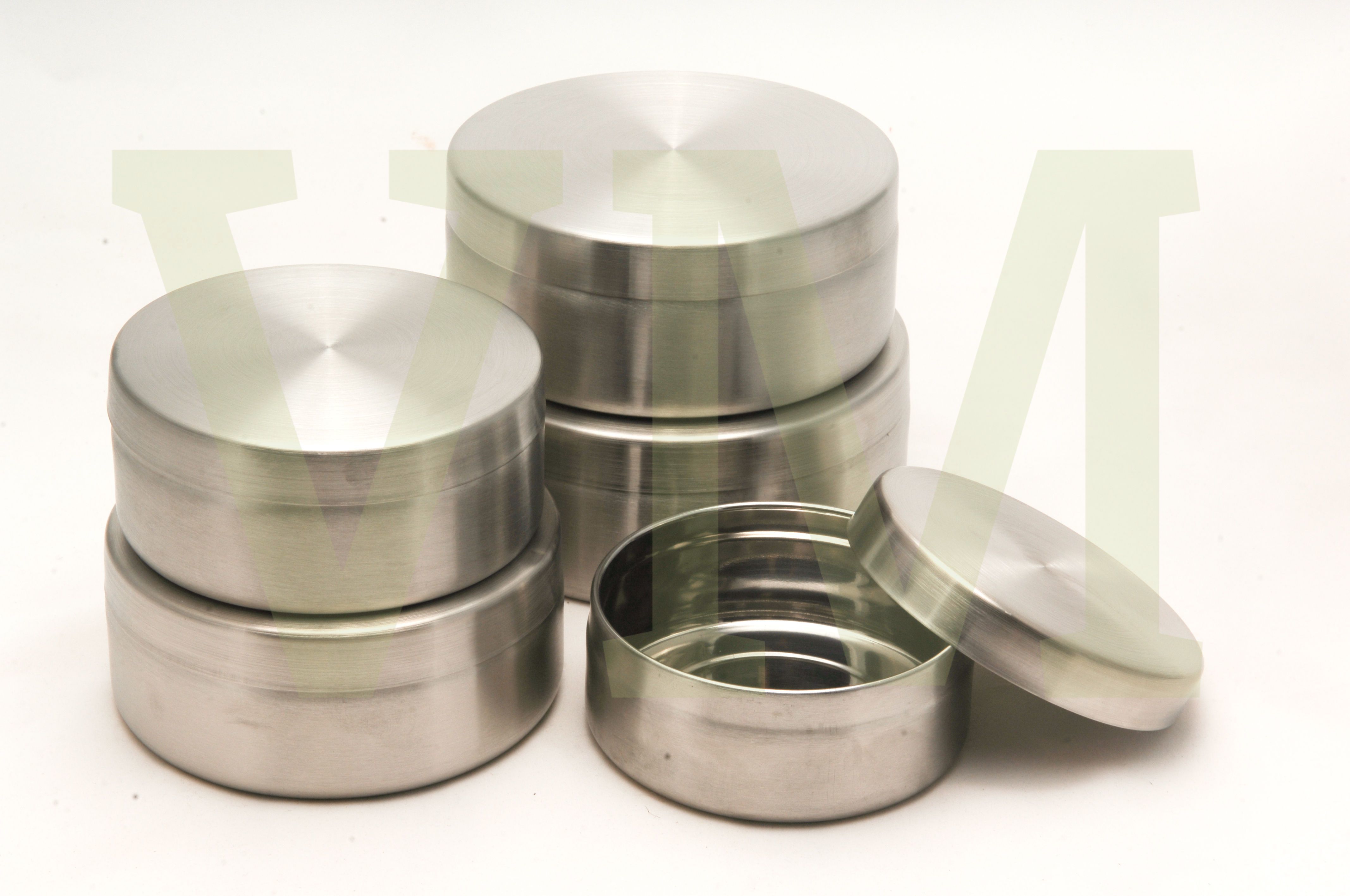 Lip balm/ Face Cream tin can